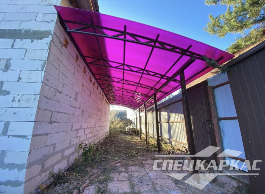 Навес из поликарбоната примыкающий к дому №79 1851