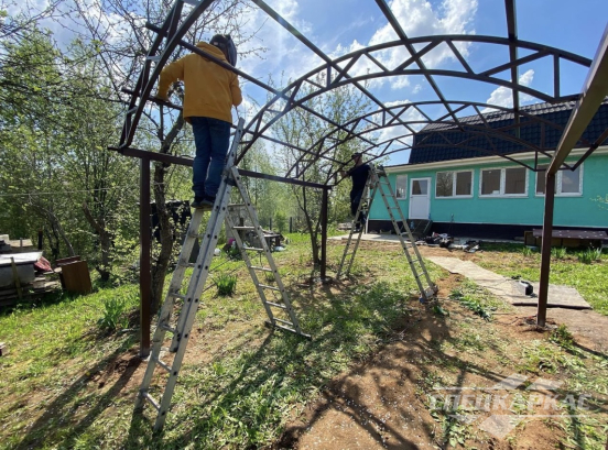 Металлический навес из поликарбоната для зоны отдыха №27 5