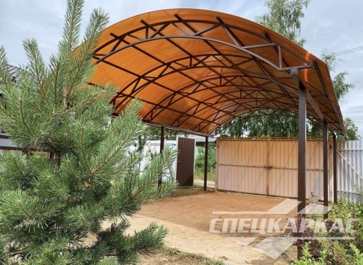 Навес из поликарбоната арочного типа для одного автомобиля №18 1247