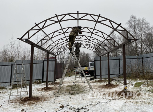 Навес из поликарбоната для парковки машины на даче №67 1727