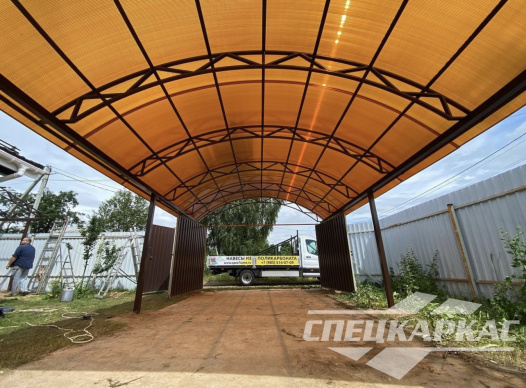 Навес из поликарбоната арочного типа для одного автомобиля №18 1248