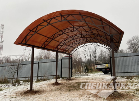 Навес из поликарбоната для парковки машины на даче №67 1733